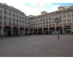 Local Comercial en una zona inmejorable, en la PLAZA MAYOR.