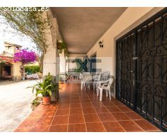 ESPECTACULAR CHALET EN URBANIZACIÓN LLOMA MOLINA, CATADAU