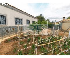 ESPECTACULAR CHALET EN URBANIZACIÓN LLOMA MOLINA, CATADAU
