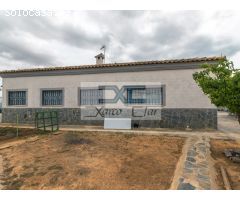 ESPECTACULAR CHALET EN URBANIZACIÓN LLOMA MOLINA, CATADAU