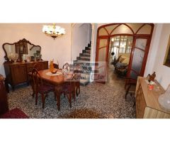 CASA EN CATADAU
