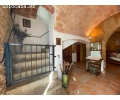 GIRONÈS, BORDILS, CASA DE PUEBLO