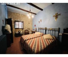 BAIX EMPORDÀ, ULLASTRET, CASA