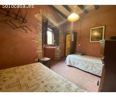 BAIX EMPORDÀ, ULLASTRET, CASA
