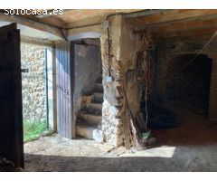 BAIX EMPORDÀ, VILOPRIU, CASA DE PIEDRA