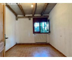 BAIX EMPORDÀ, VILOPRIU, CASA DE PIEDRA