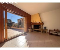 BAIX EMPORDÀ, COLOMERS, CASA DE PUEBLO DE PIEDRA