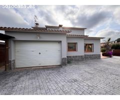 BAIX EMPORDÀ, MONT RAS, CASA A CUATRO VIENTOS