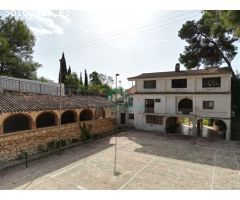 Amplio Chalet para reformar a un paso del pueblo de Javea con antiguo riu rau