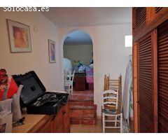 Villa con vistas al mar y al pueblo de Javea con orientación sur justo al lado