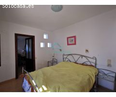Villa con vistas al mar y al pueblo de Javea con orientación sur justo al lado
