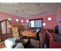 Villa con vistas al mar y al pueblo de Javea con orientación sur justo al lado