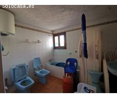 Villa con vistas al mar y al pueblo de Javea con orientación sur justo al lado