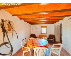 Casa rústica en plena naturaleza con increíbles vistas y privacidad.