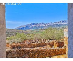 Casa rústica en plena naturaleza con increíbles vistas y privacidad.