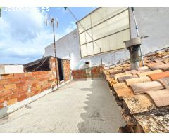 Casa de pueblo en Pedreguer con patio y terraza para reformar en Pedreguer