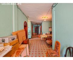 Casa de pueblo en Ondara ideal para inversión por su ubicación, condiciones y