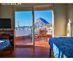 En venta dúplex céntrico con piso y ático independientes en Jávea