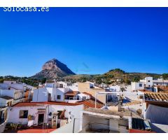 En venta dúplex céntrico con piso y ático independientes en Jávea