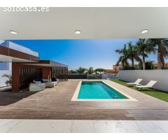 Chalet de nuev construcción con arquitectura moderna y todas las comodidades