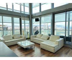 Ático con Piscina Privada y Vistas Directas al Mar