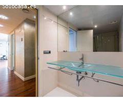 Ático de Ensueño con 4 Dormitorios y Piscina Privada en Paseo García Faria