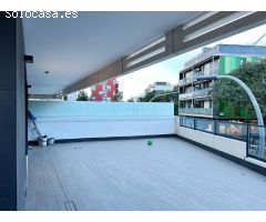 Espacioso Apartamento con 3 Habitaciones en Diagonal Mar