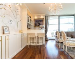 Apartamento Exclusivo y Maravilloso con Terraza y Vistas al Mar en Primera Línea
