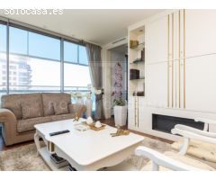 Apartamento Exclusivo y Maravilloso con Terraza y Vistas al Mar en Primera Línea