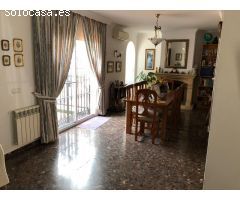CASA PAREADA EN CENTRO DE ESTEPONA