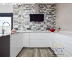 Exclusivo Chalet Pareado en Mutxamel: Confort, Modernidad y Privacidad a 5