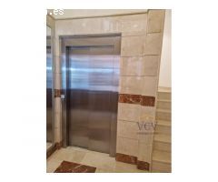 Exclusividad en el Corazón de Alicante: Piso Emblemático de Tres Habitaciones
