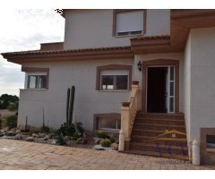 Chalet independiente en Río Park, Mutxamel, Alicante