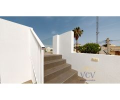 Descubre tu paraíso en Orihuela Costa: Villa de lujo con vistas panorámicas