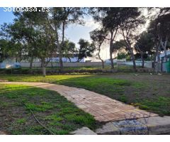 Parcela residencial, industrial, dotacional en Alicante.