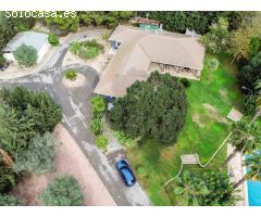 Exclusiva Villa de Lujo en Alicante Golf: Confort, Espacios Inigualables y
