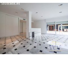 Exclusiva Villa de Lujo en Alicante Golf: Confort, Espacios Inigualables y