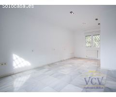 Exclusiva Villa de Lujo en Alicante Golf: Confort, Espacios Inigualables y