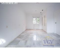 Exclusiva Villa de Lujo en Alicante Golf: Confort, Espacios Inigualables y