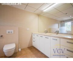 Exclusiva Villa de Lujo en Alicante Golf: Confort, Espacios Inigualables y