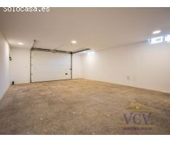 Exclusiva Villa de Lujo en Alicante Golf: Confort, Espacios Inigualables y