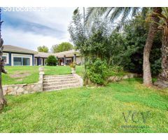 Exclusiva Villa de Lujo en Alicante Golf: Confort, Espacios Inigualables y