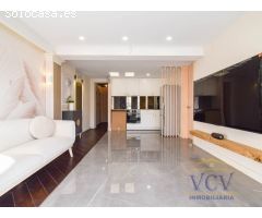 Ático Exclusivo Reformado con Estilo en el Corazón de Alicante