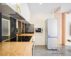 Ático Exclusivo Reformado con Estilo en el Corazón de Alicante