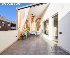 Ático Exclusivo Reformado con Estilo en el Corazón de Alicante