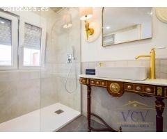 Ático Exclusivo Reformado con Estilo en el Corazón de Alicante