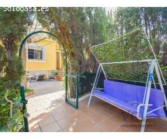 Espectacular Vivienda Independiente con Gran Parcela y Amplias Posibilidades en