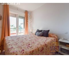 Vive la Exclusividad: Piso de Ensueño con Terraza, Vistas al Mar y Urbanización