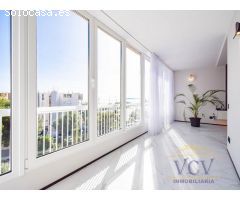 Exclusividad y Diseño con Vistas al Mar: Piso de Lujo Reformado
