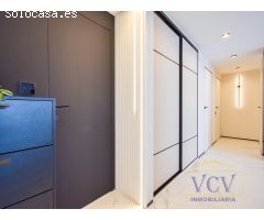 Exclusividad y Diseño con Vistas al Mar: Piso de Lujo Reformado